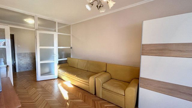 Kiadó téglalakás, albérlet, Debrecenben 250 E Ft / hó, 3 szobás