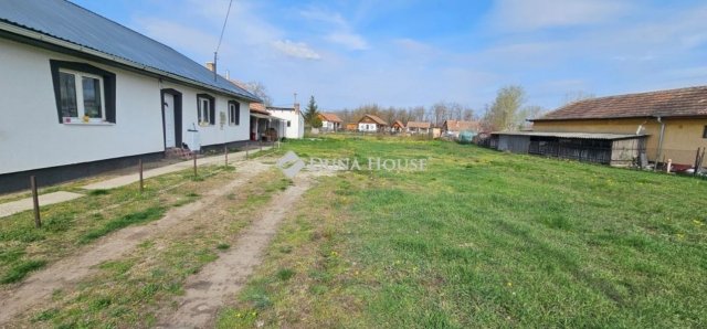 Eladó családi ház, Farmoson 39.9 M Ft, 3 szobás