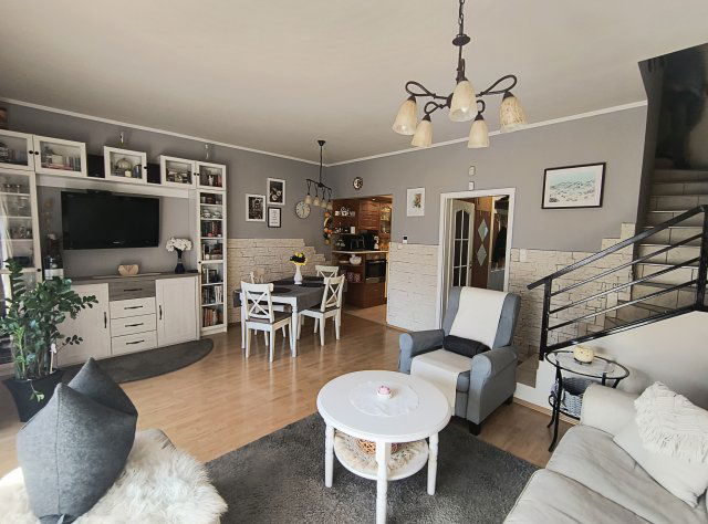 Eladó sorház, Százhalombattán 127.5 M Ft, 3+1 szobás