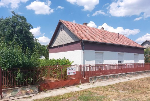Eladó családi ház, Zagyvarékason 21.5 M Ft, 3 szobás