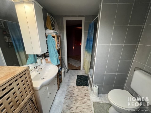 Eladó családi ház, Hódmezővásárhelyen 79.99 M Ft, 5 szobás