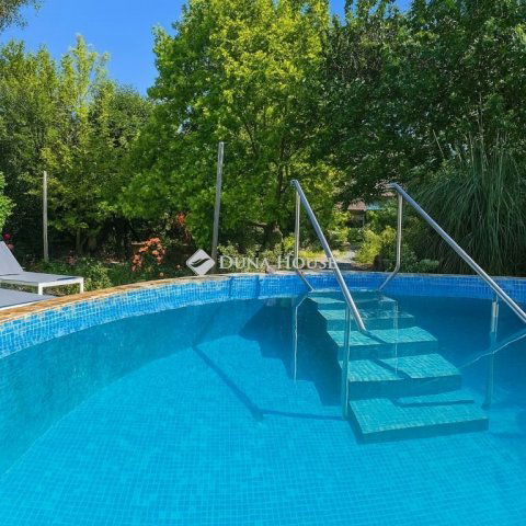 Eladó családi ház, Sárszentmihályon 155 M Ft, 6 szobás