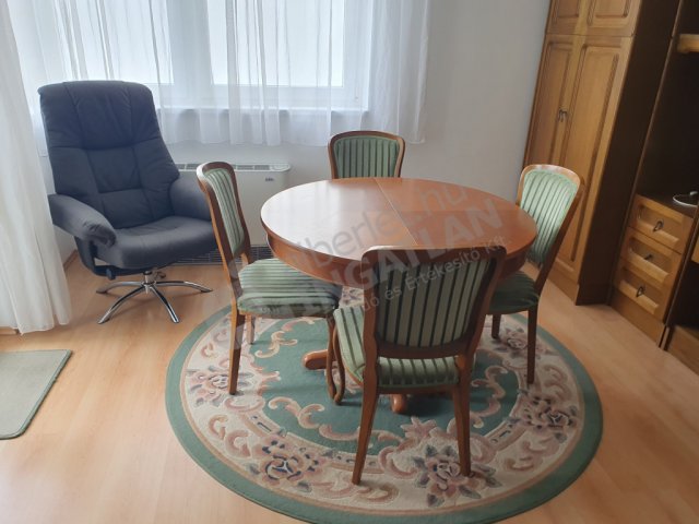 Kiadó téglalakás, albérlet, XI. kerületben, Tippan utcában