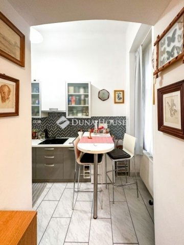 Eladó téglalakás, Budapesten, II. kerületben 145 M Ft, 2 szobás