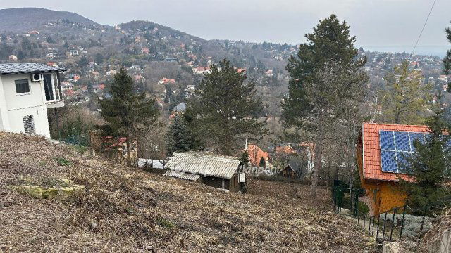 Eladó családi ház, Szentendrén 38.9 M Ft, 1 szobás