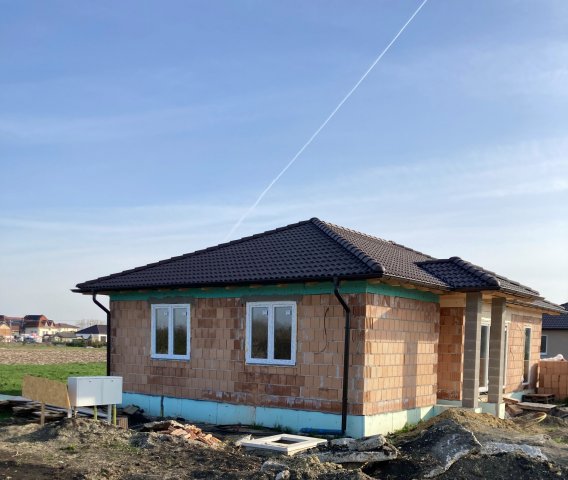 Eladó ikerház, Rábapatonán 72 M Ft, 4 szobás