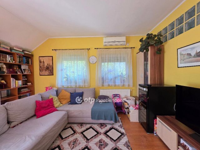 Eladó téglalakás, Budapesten, XVII. kerületben 74.99 M Ft