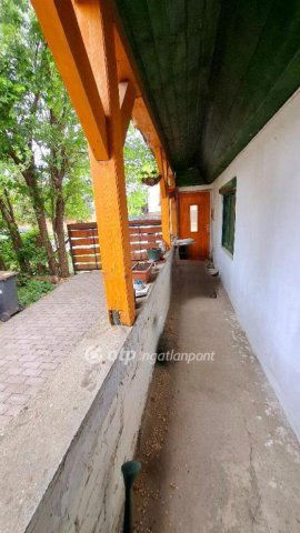 Eladó családi ház, Velencén 49.9 M Ft, 2 szobás