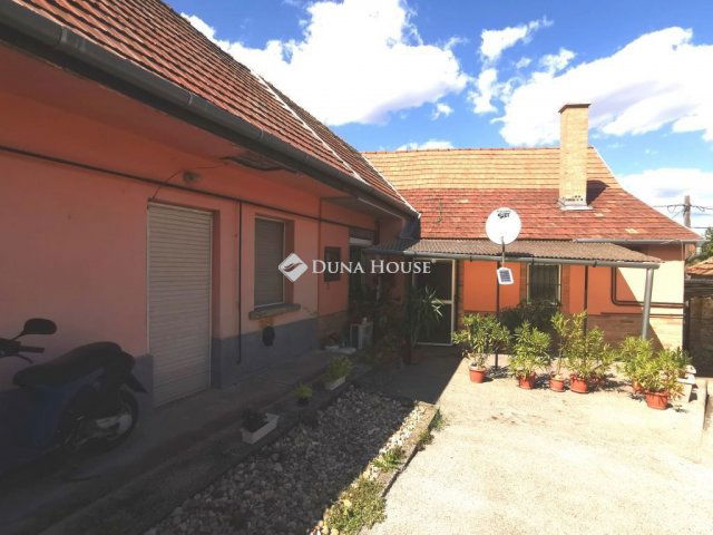 Eladó családi ház, Dorogon 42.4 M Ft, 3 szobás