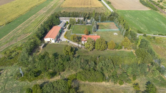 Eladó ipari ingatlan, Taktaharkányon 284.8 M Ft