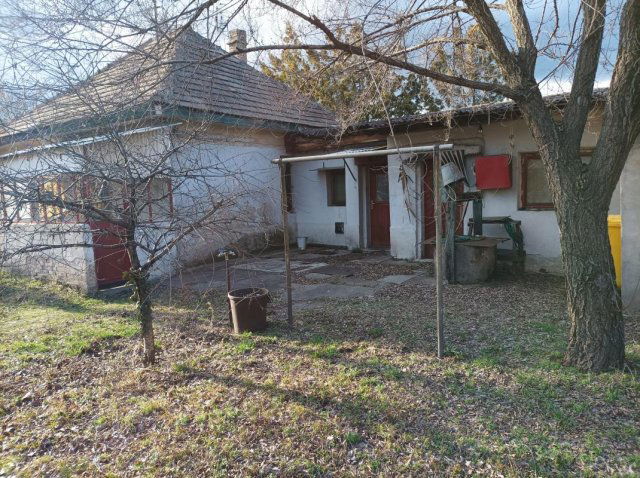 Eladó családi ház, Gyálon 53 M Ft, 2 szobás