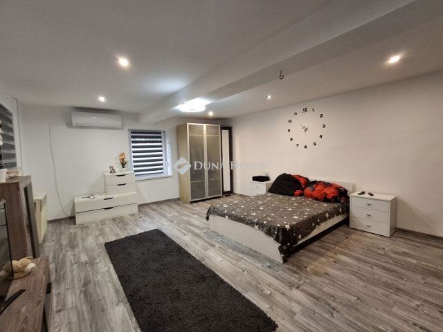 Eladó családi ház, Zsákán 17.5 M Ft, 2 szobás