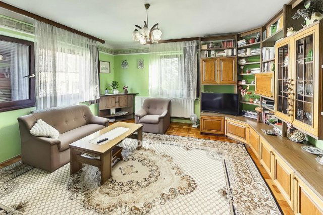 Eladó családi ház, Egerben 99.9 M Ft, 5 szobás