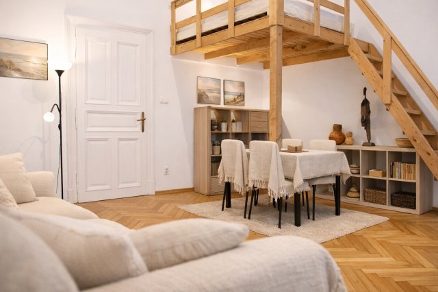 Eladó téglalakás, Budapesten, VII. kerületben 84.9 M Ft