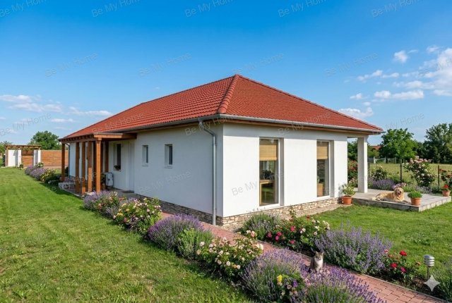 Eladó családi ház, Piliscsabán 123.125 M Ft, 3 szobás