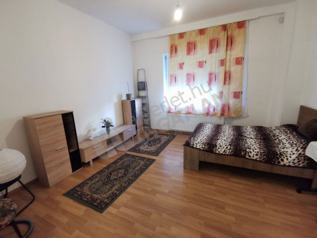 Kiadó téglalakás, albérlet, XI. kerületben, Fehérvári úton