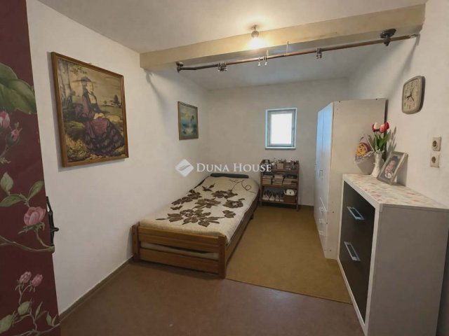 Eladó családi ház, Cserkeszőlőn 19.5 M Ft, 2 szobás