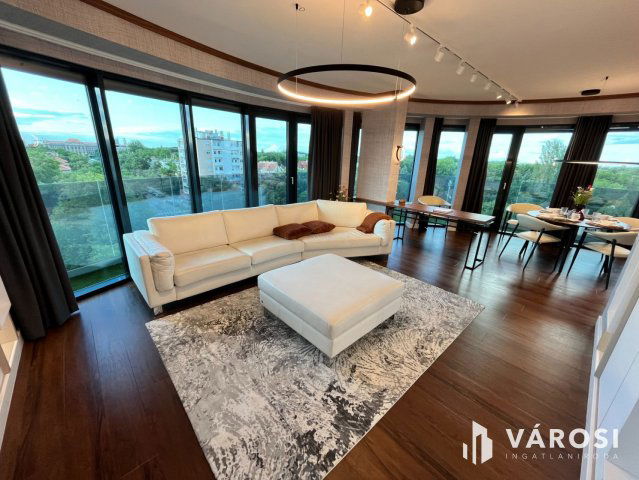 Kiadó téglalakás, albérlet, Debrecenben 650 E Ft / hó, 3 szobás