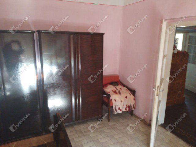 Eladó családi ház, Békéscsabán 18.5 M Ft, 2 szobás