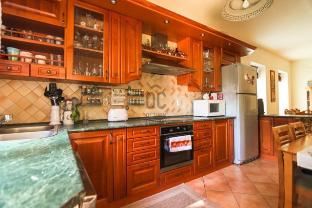 Eladó családi ház, Szigetszentmiklóson 145 M Ft, 6 szobás