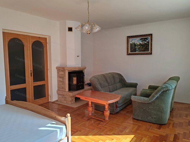 Eladó családi ház, Szolnokon 84.9 M Ft, 4 szobás