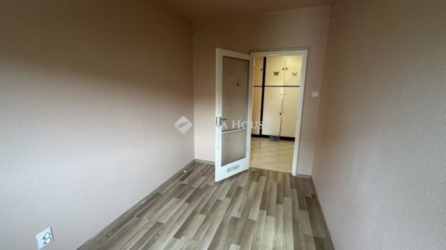 Eladó panellakás, Budapesten, III. kerületben 65 M Ft, 1+2 szobás