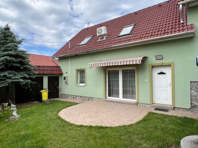 Kiadó családi ház, albérlet, Egerben 400 E Ft / hó, 5 szobás