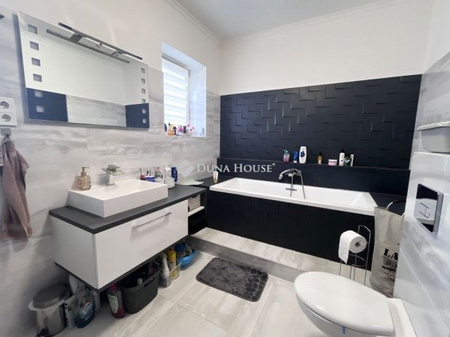 Eladó családi ház, Izsákon 46.9 M Ft, 3 szobás