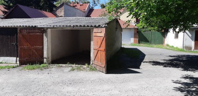 Eladó garázs, Kaposváron 5.8 M Ft, 1 szobás