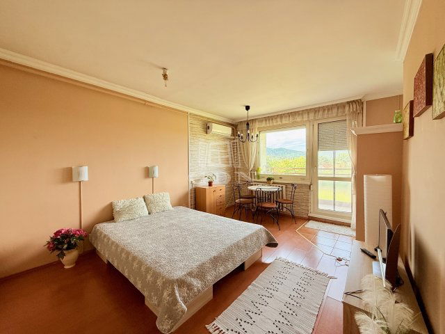 Eladó panellakás, Budapesten, III. kerületben 56.9 M Ft, 1 szobás