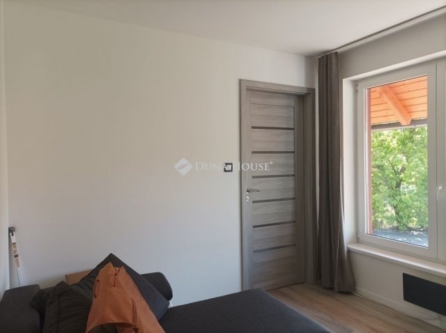 Eladó családi ház, Budapesten, XVI. kerületben 124.9 M Ft