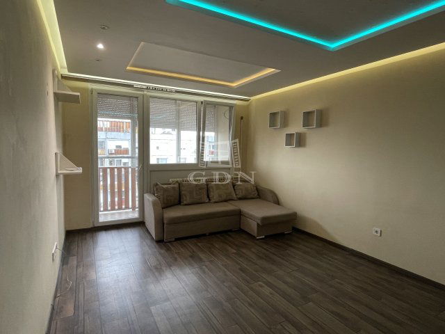 Eladó panellakás, Szegeden 55 M Ft, 2+1 szobás