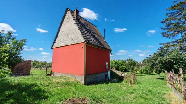 Eladó családi ház, Szigetváron 6 M Ft, 1 szobás