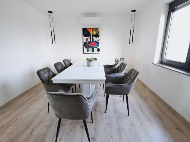 Eladó családi ház, Balatonalmádiban 249.99 M Ft, 6 szobás