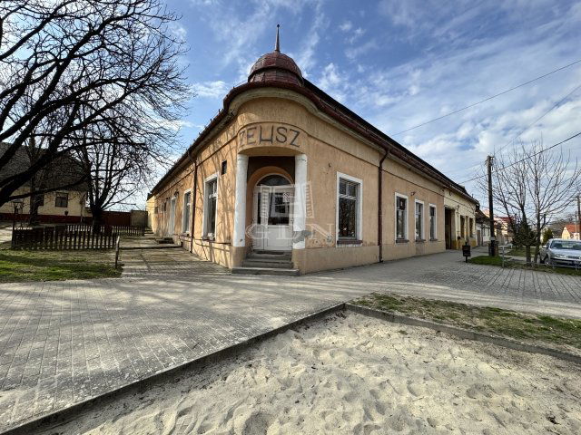 Eladó üzlethelyiség, Nagybaracskán 22.5 M Ft