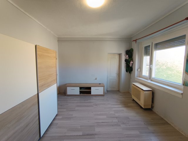 Eladó téglalakás, Miskolcon 19 M Ft, 1 szobás