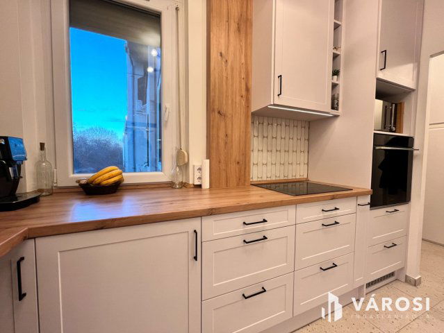 Eladó panellakás, Debrecenben 89 M Ft, 3 szobás