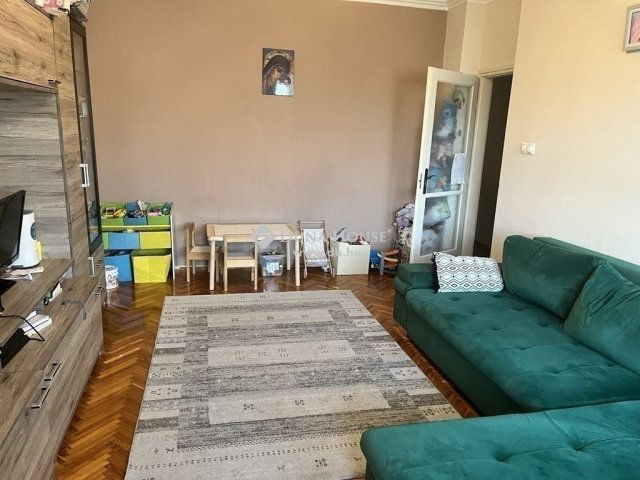 Eladó téglalakás, Debrecenben 71.9 M Ft, 4 szobás
