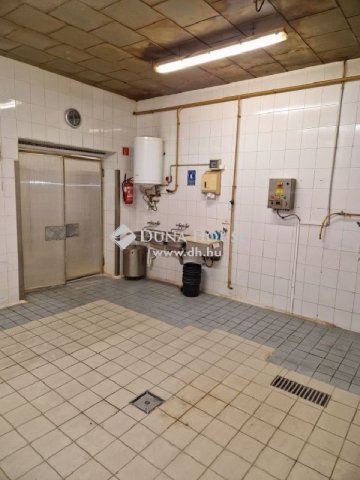 Eladó családi ház, Nagykőrösön 149 M Ft, 6 szobás