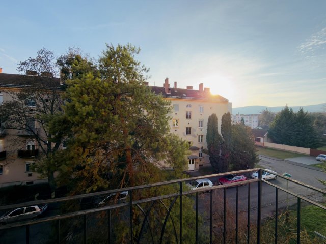 Eladó téglalakás, Miskolcon 24.2 M Ft, 1+1 szobás