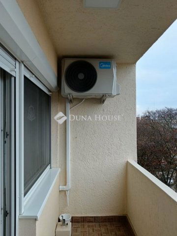 Eladó téglalakás, Siófokon 55.5 M Ft, 2 szobás