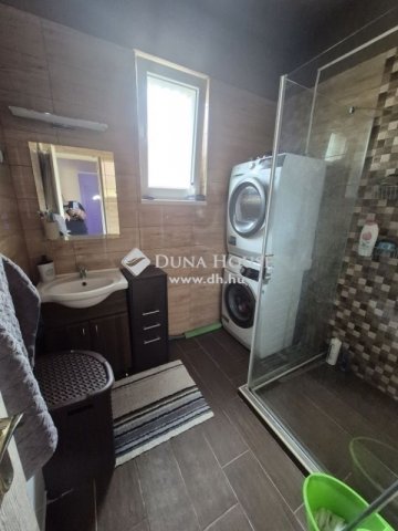 Eladó családi ház, Budapesten, XVI. kerületben 154.99 M Ft