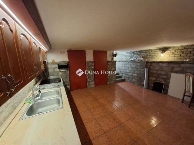 Eladó nyaraló, Szegeden, Izsóp utcában 43 M Ft, 1+1 szobás