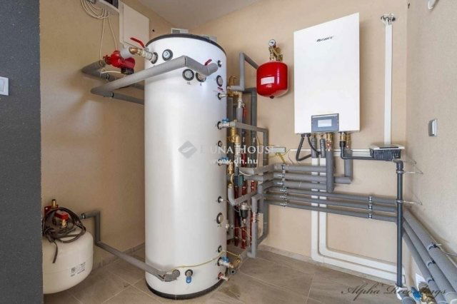 Eladó családi ház, Dunavarsányban 199 M Ft, 5 szobás