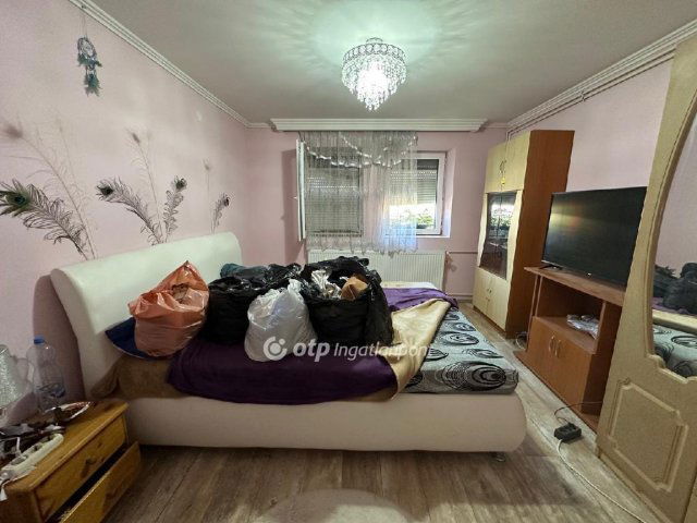 Eladó családi ház, Csévharaszton 60 M Ft, 1+1 szobás