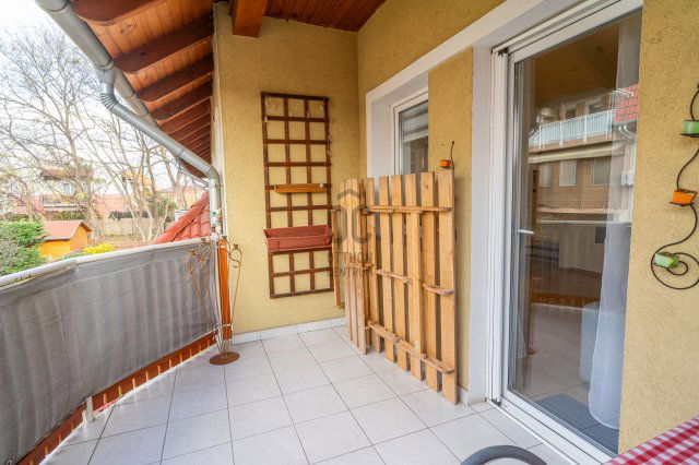 Eladó téglalakás, Dunakeszin 73.99 M Ft, 2 szobás