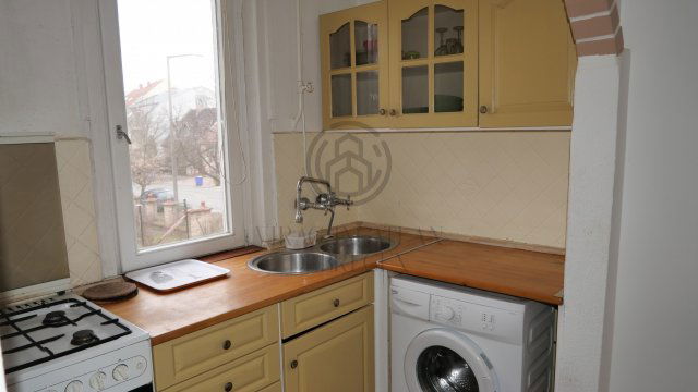 Eladó téglalakás, Debrecenben 66.5 M Ft, 2 szobás