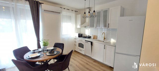 Kiadó nyaraló, Debrecenben 200 E Ft / hó, 1 szobás