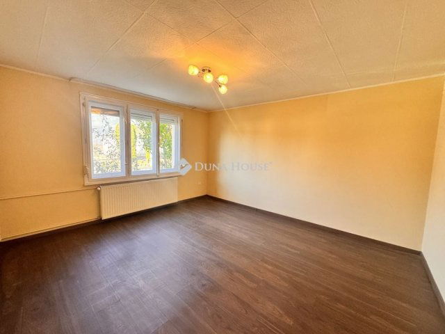 Eladó családi ház, Zalaegerszegen 74.9 M Ft, 4 szobás