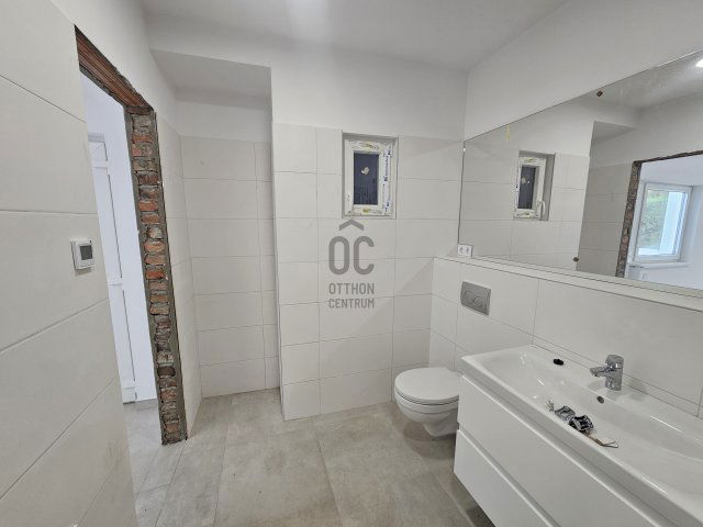 Kiadó ipari ingatlan, Budapesten, III. kerületben 250 E Ft / hó